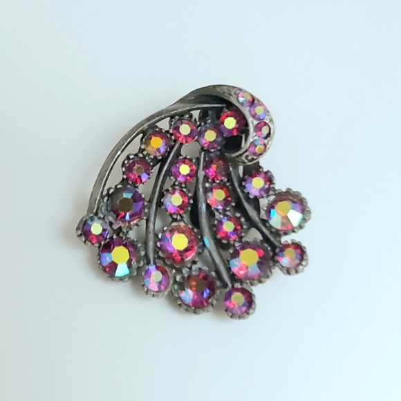 Gorgeous Sparkly Aurora Borealis Rhinestone Clip On Earrings - Picture 9 of 11